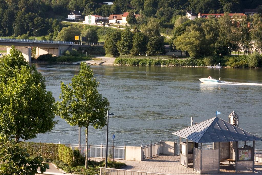 Готель Wittelsbacher Zollhaus Вільсгофен-ан-дер-Донау Екстер'єр фото